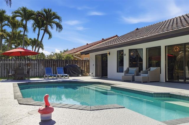10781 NW 18th Dr, Plantation, FL 33322