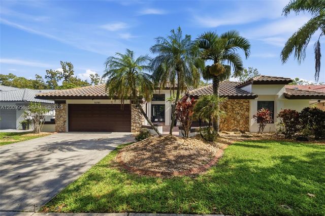 10781 NW 18th Dr, Plantation, FL 33322