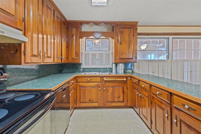 1005 Shasta Street, Sulphur, LA 70663