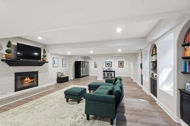 1671 Alexis Court, Lake Forest, IL 60045