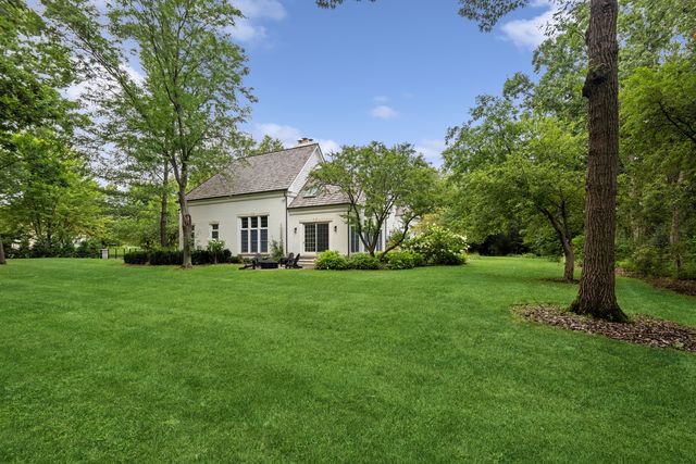 1671 Alexis Court, Lake Forest, IL 60045
