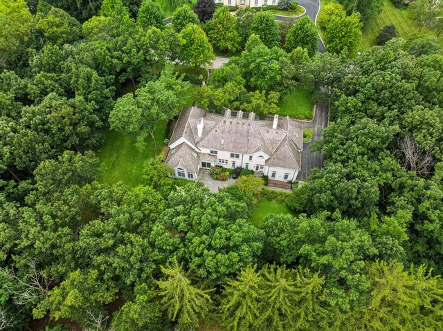 1671 Alexis Court, Lake Forest, IL 60045