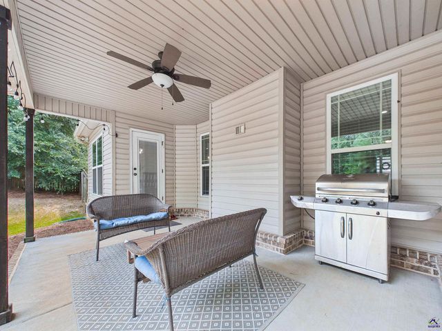 105 Avington Chase, Perry, GA 31069
