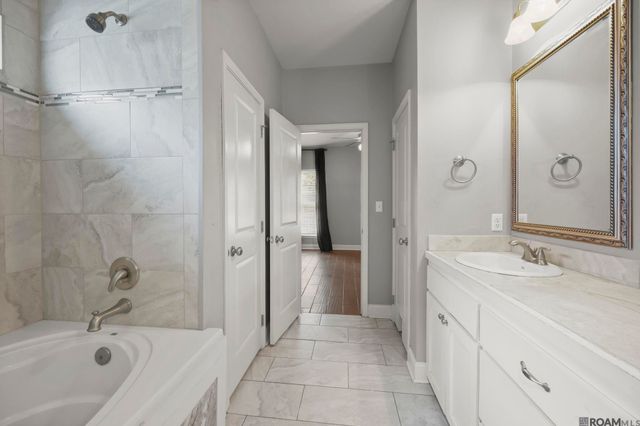10836 Field Pointe Dr, Denham Springs, LA 70726