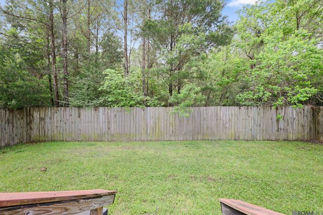 10836 Field Pointe Dr, Denham Springs, LA 70726