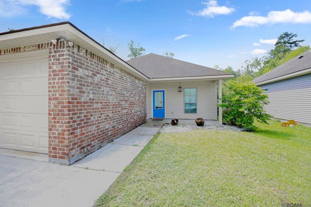 10836 Field Pointe Dr, Denham Springs, LA 70726