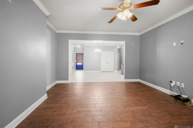 10836 Field Pointe Dr, Denham Springs, LA 70726