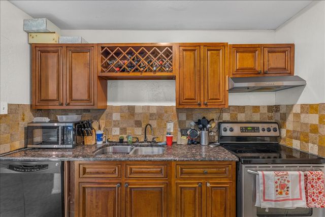 3423 Hickory Hill Drive, Arlington, TX 76014