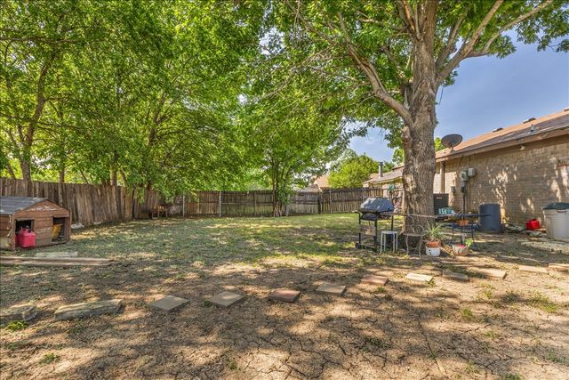 3423 Hickory Hill Drive, Arlington, TX 76014