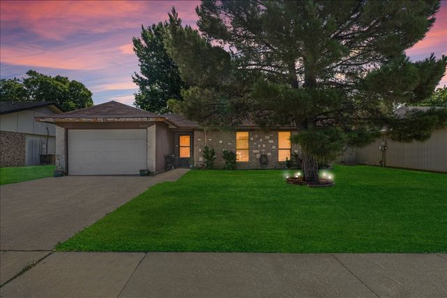 3423 Hickory Hill Drive, Arlington, TX 76014