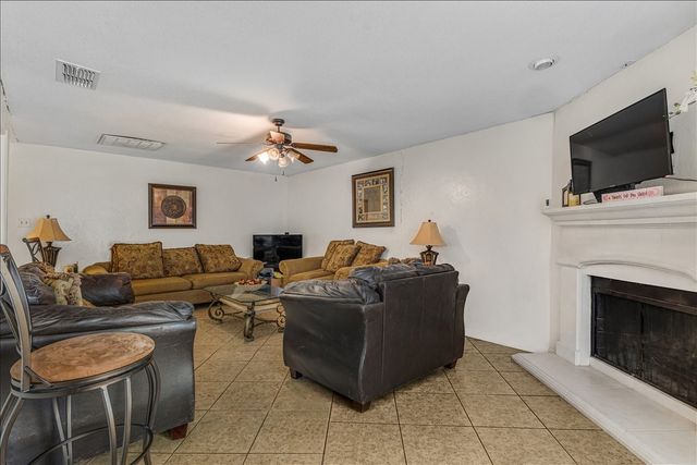 3423 Hickory Hill Drive, Arlington, TX 76014