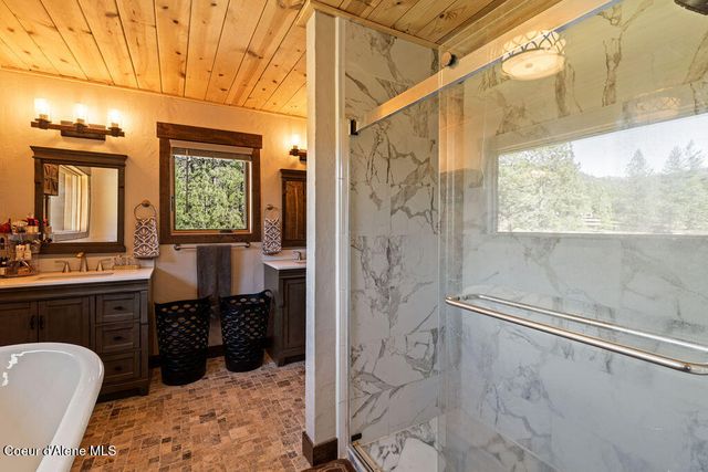 3702 S Puma Dr, Coeur D'alene, ID 83814