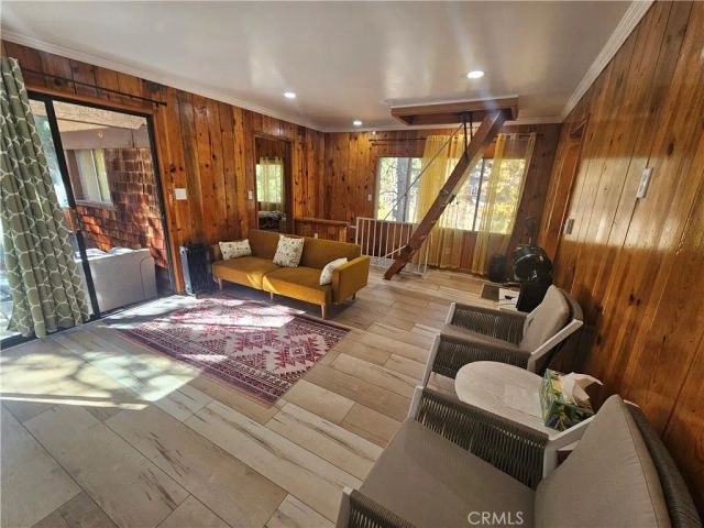 32868 Deer Lane, Running Springs, CA 92382