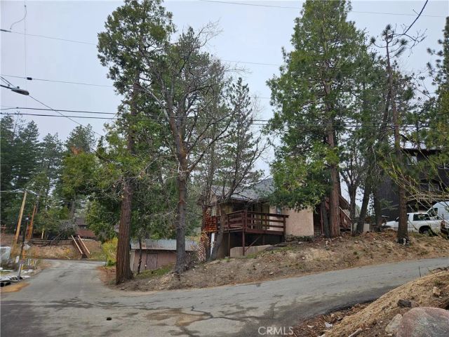 32868 Deer Lane, Running Springs, CA 92382