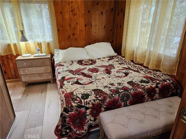 32868 Deer Lane, Running Springs, CA 92382