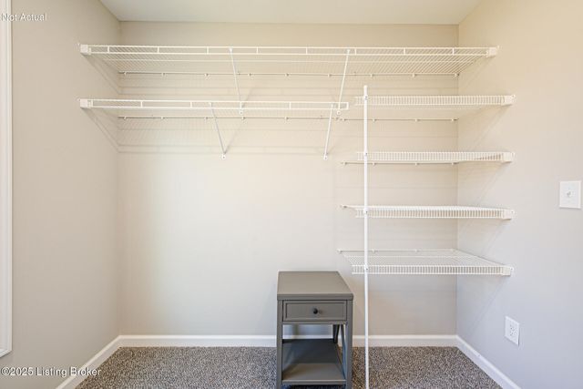 7300 Jacks Landing, Louisville, KY 40291