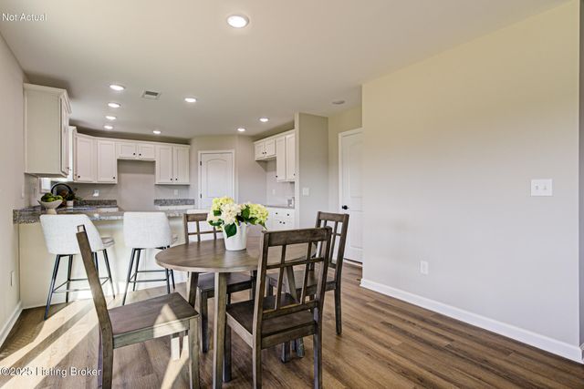 7300 Jacks Landing, Louisville, KY 40291