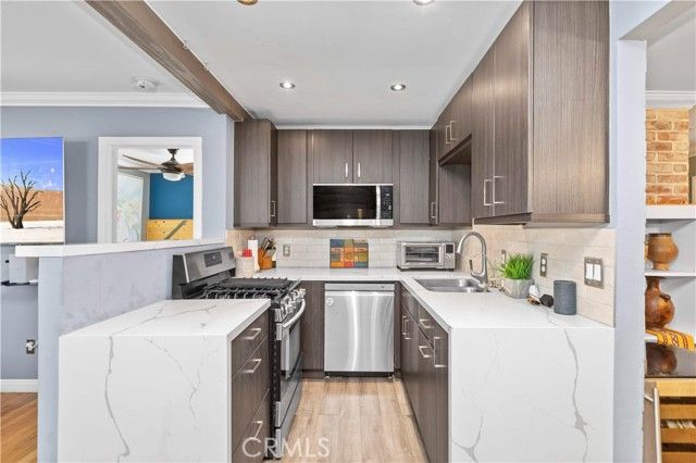 2748 30th, San Diego, CA 92104