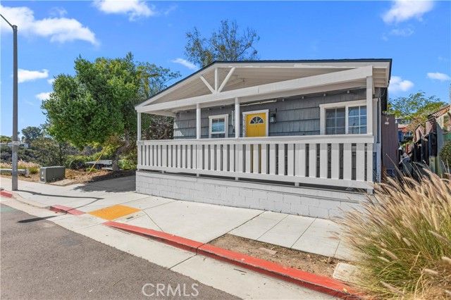 2748 30th, San Diego, CA 92104