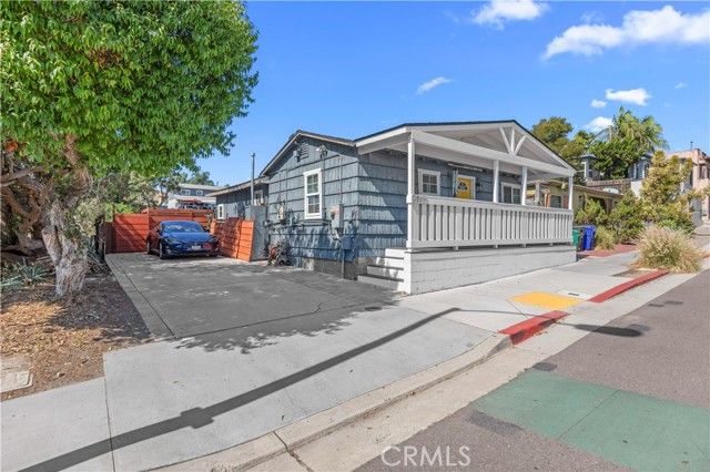 2748 30th, San Diego, CA 92104