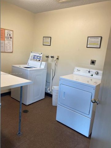 2703 Nassau Bnd E2, Coconut Creek, FL 33066