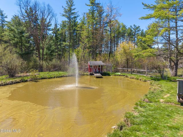 68 Cold Springs Road, Grafton, NY 12180