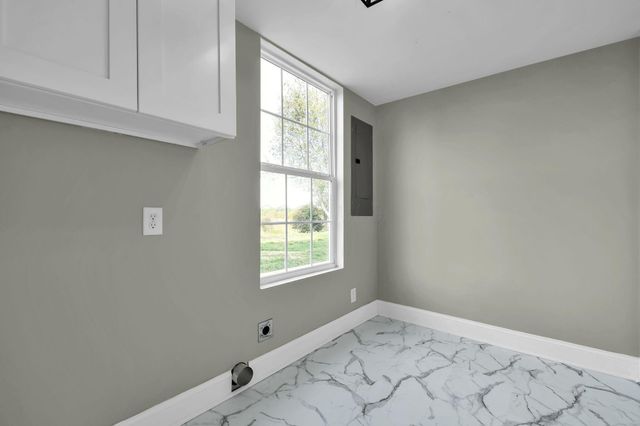 10590 Watson Road, Heath, OH 43056