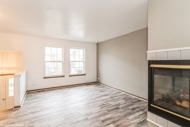 274 Holiday Lane, Hainesville, IL 60073