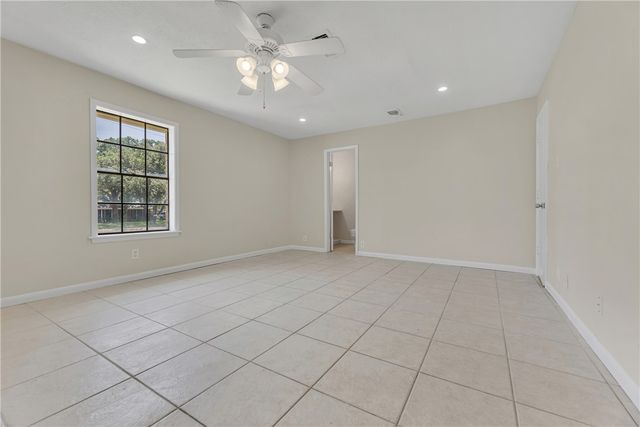 2201 Barak Lane, Bryan, TX 77802