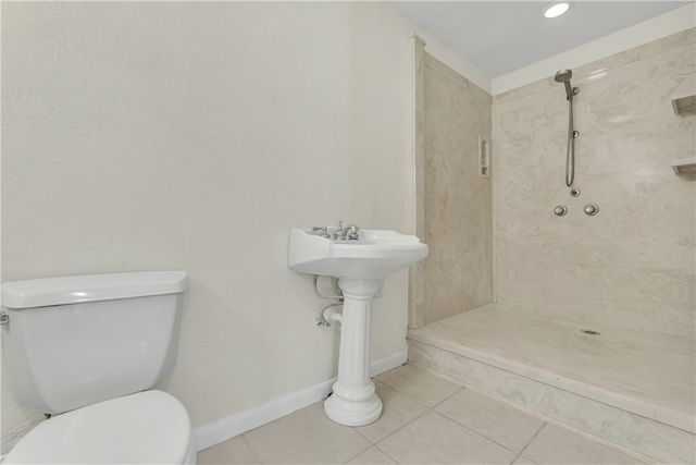 2201 Barak Lane, Bryan, TX 77802