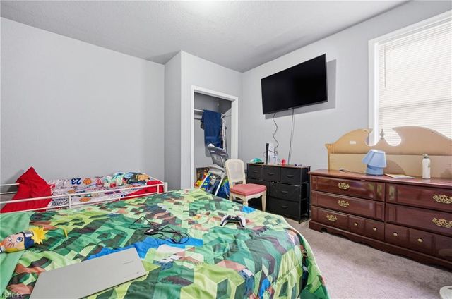 1038 24th ST, Newport News, VA 23607