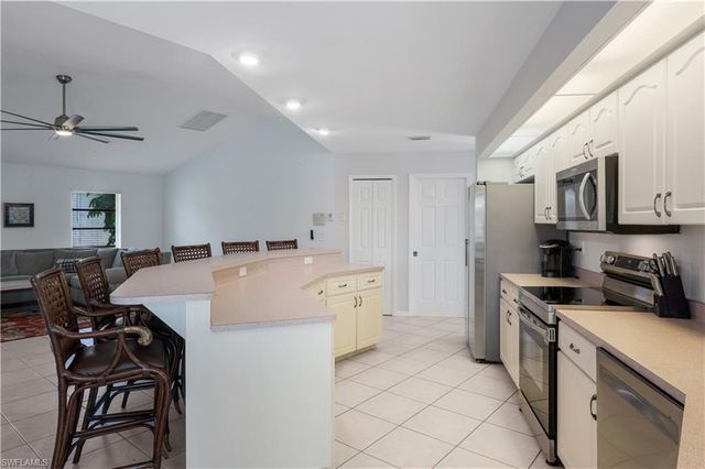 2526 SE 19th PL, Cape Coral, FL 33904