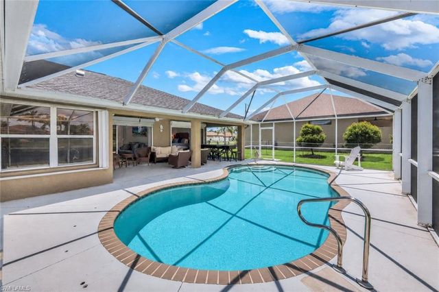 2526 SE 19th PL, Cape Coral, FL 33904