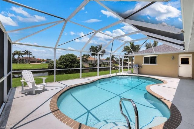 2526 SE 19th PL, Cape Coral, FL 33904