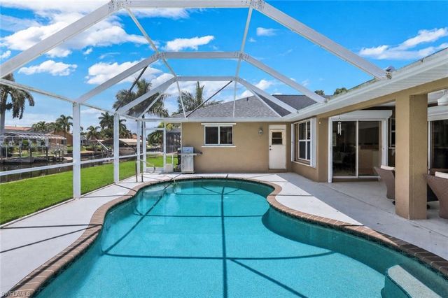 2526 SE 19th PL, Cape Coral, FL 33904