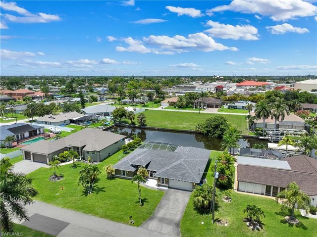 2526 SE 19th PL, Cape Coral, FL 33904