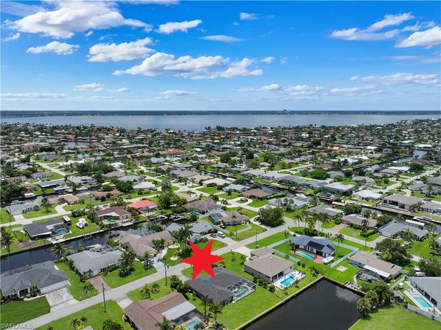2526 SE 19th PL, Cape Coral, FL 33904