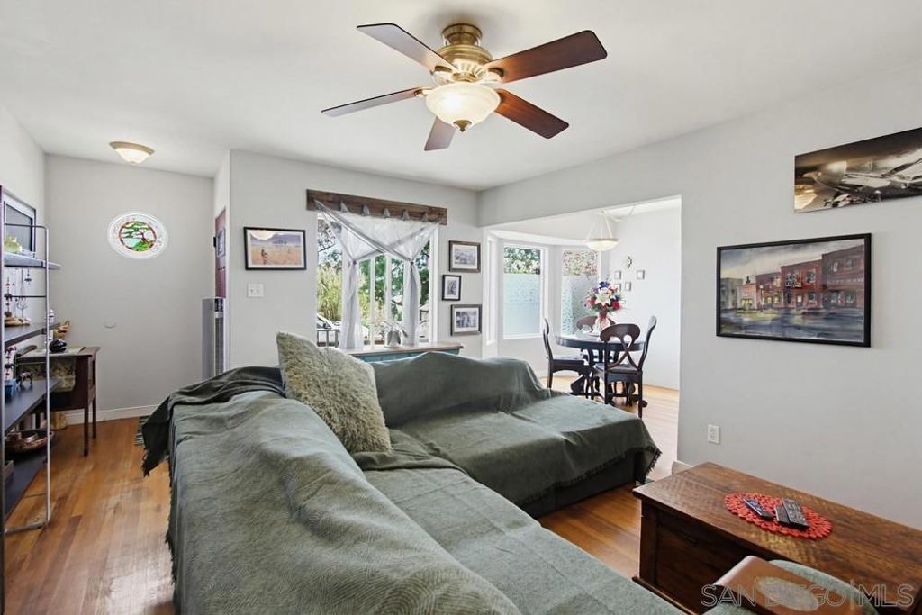 Image 13 of property listing at 3580 Redwood St, San Diego, CA 92104