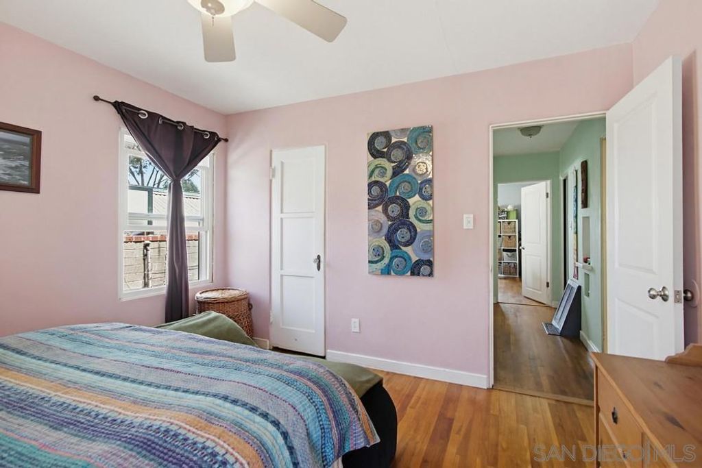 Image 20 of property listing at 3580 Redwood St, San Diego, CA 92104