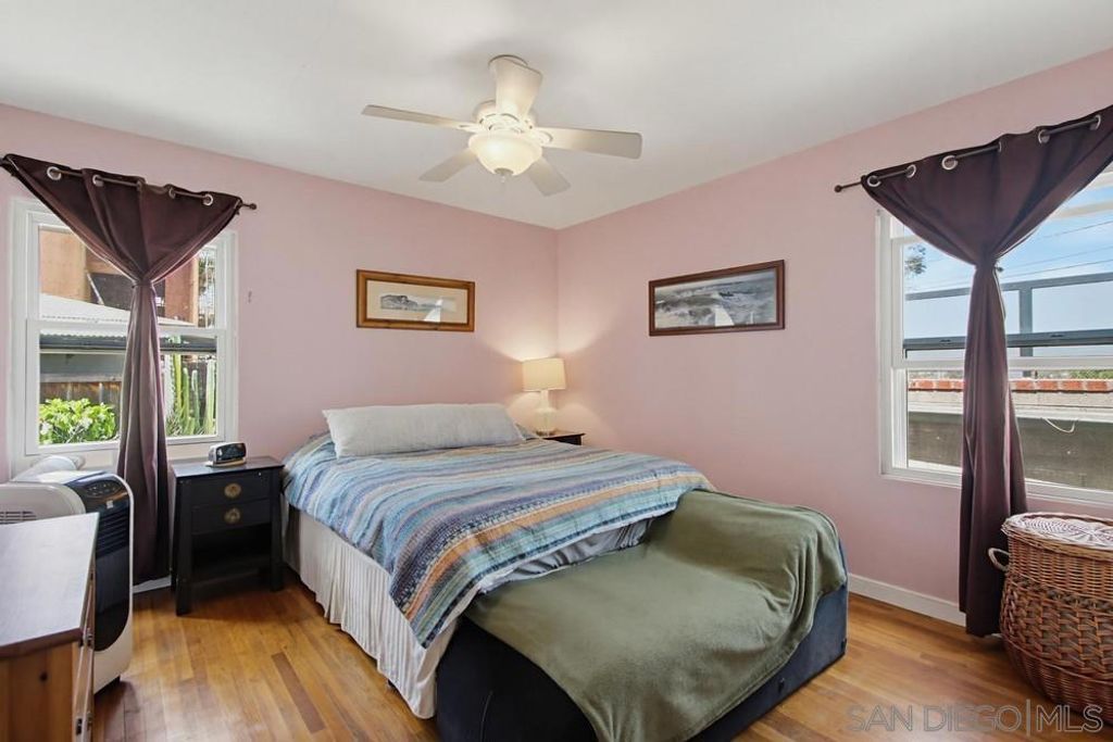 Image 21 of property listing at 3580 Redwood St, San Diego, CA 92104