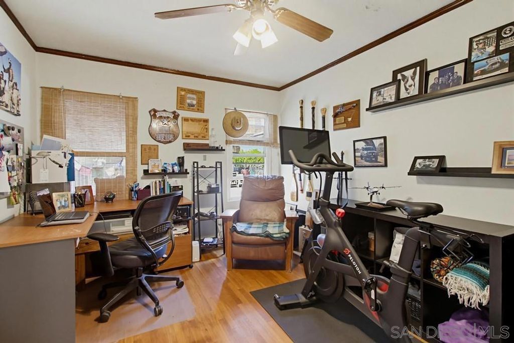 Image 26 of property listing at 3580 Redwood St, San Diego, CA 92104
