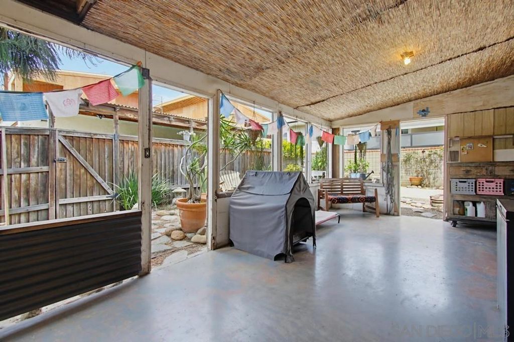 Image 31 of property listing at 3580 Redwood St, San Diego, CA 92104