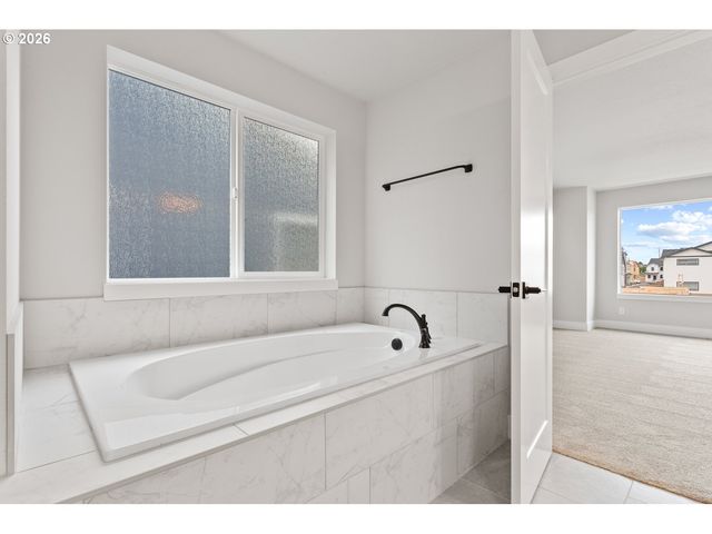 8568 Se ORION Ln, Hillsboro, OR 97123