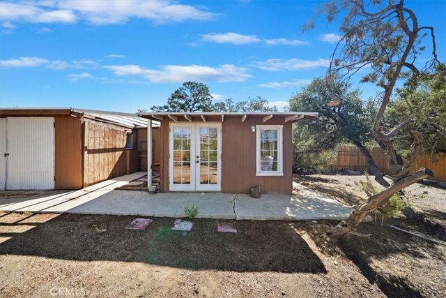 69777 Sugarloaf Avenue, Mountain Center, CA 92561
