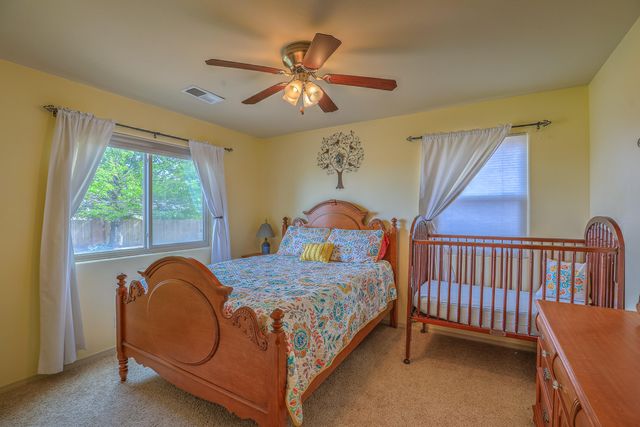 714 10th Street NE, Rio Rancho, NM 87124