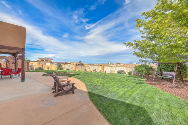 714 10th Street NE, Rio Rancho, NM 87124