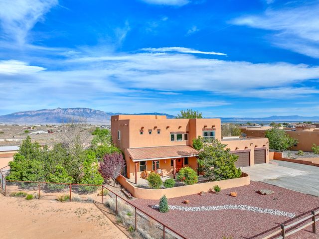 714 10th Street NE, Rio Rancho, NM 87124