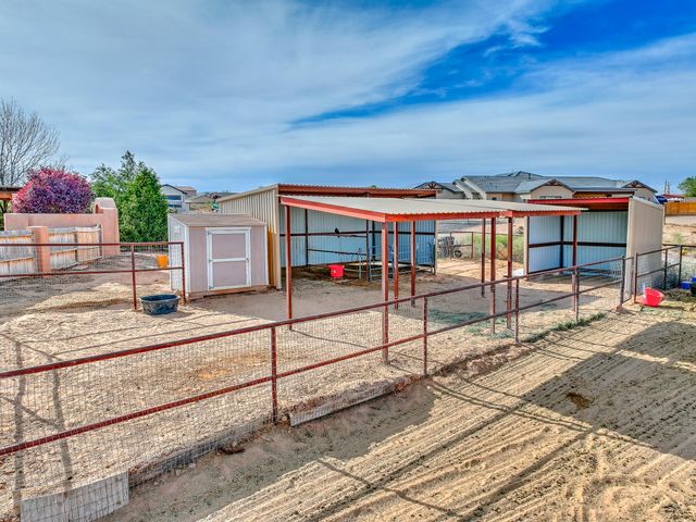 714 10th Street NE, Rio Rancho, NM 87124