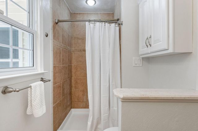 8606 BOUND BROOK LN, Alexandria, VA 22309