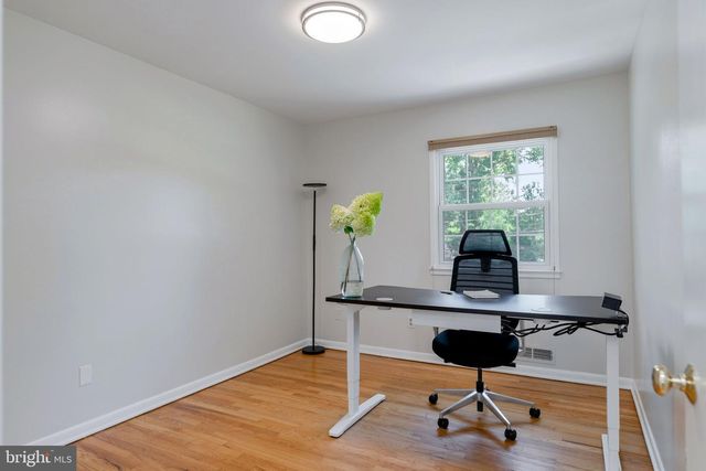 8606 BOUND BROOK LN, Alexandria, VA 22309